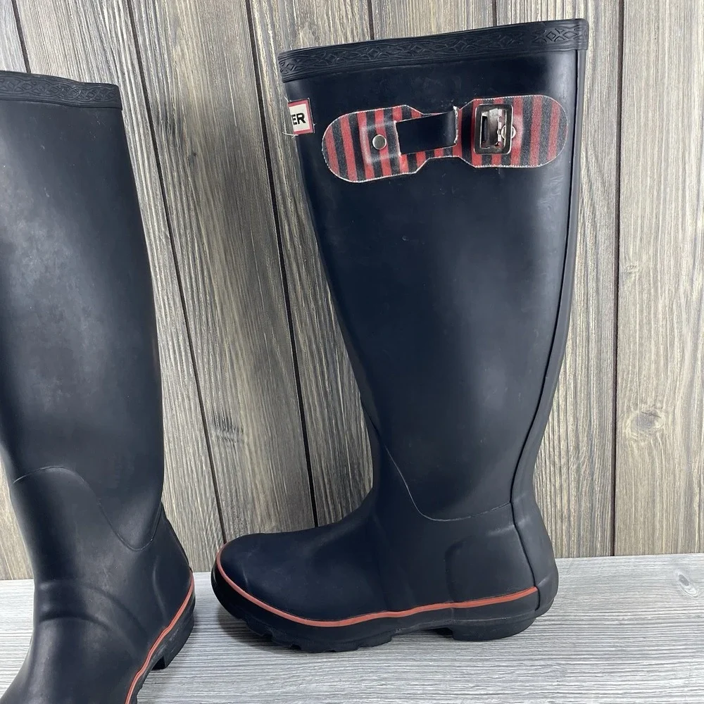Hunter Original Tall Rain Boots for Women, Size US 5- Black